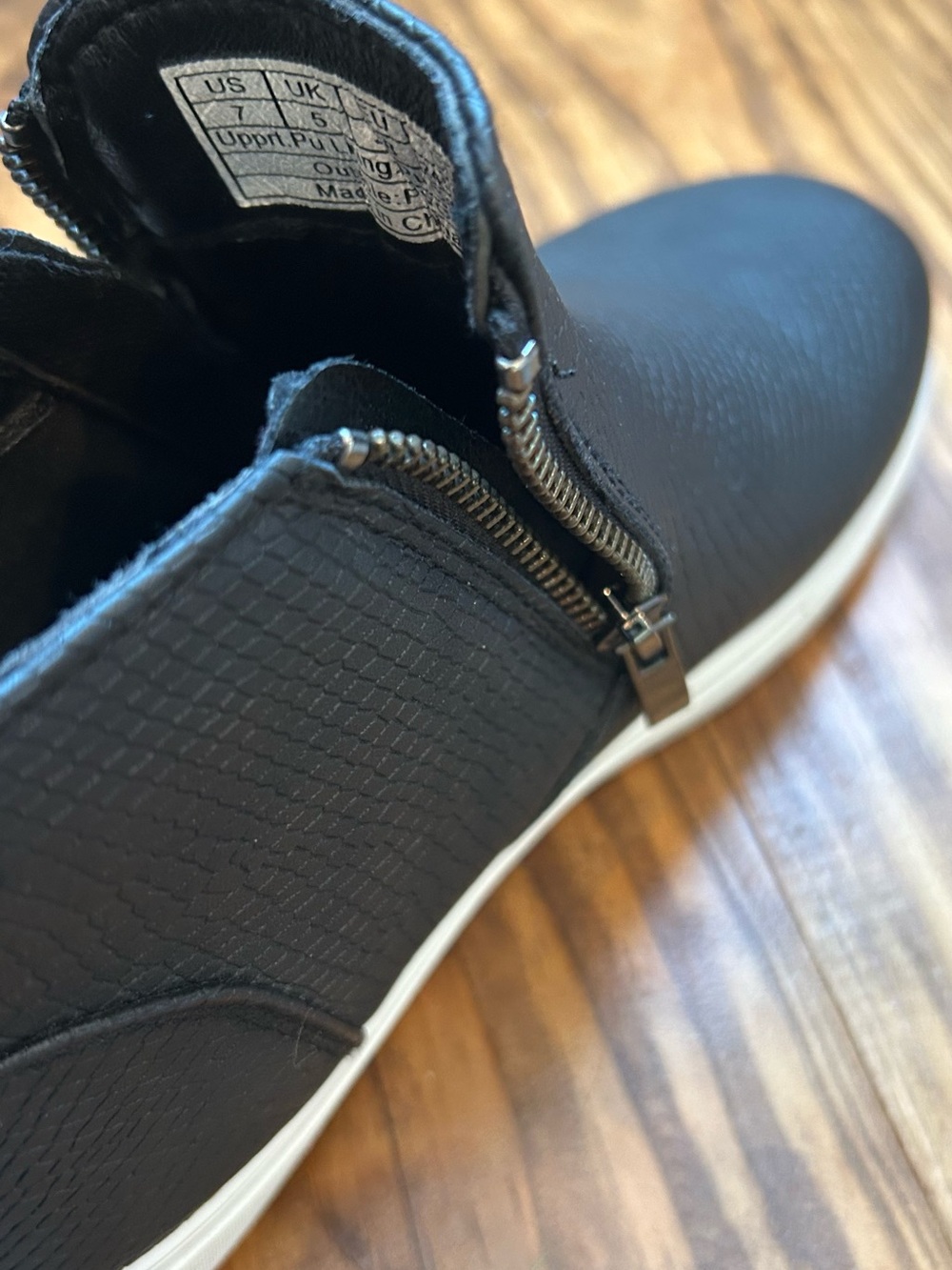 Women’s Black Slip-On Zip Sneaker Boot - Picture 6 of 6